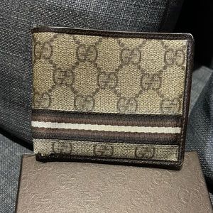 gucci men wallet